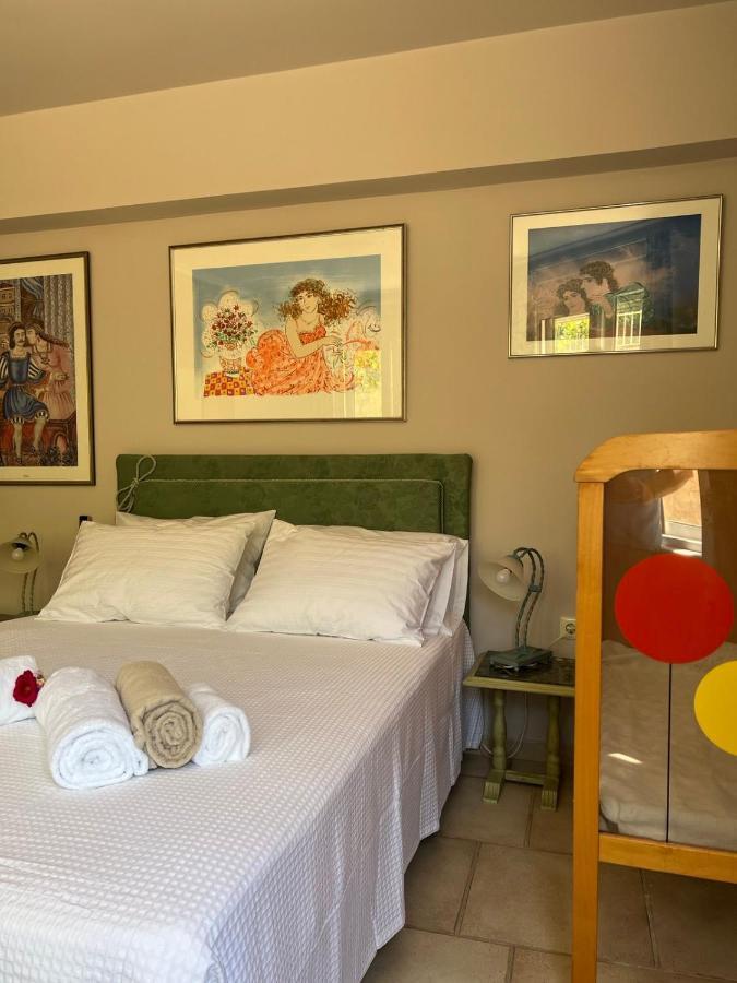 The Twin Pines Home Kounoupidhiana Ngoại thất bức ảnh