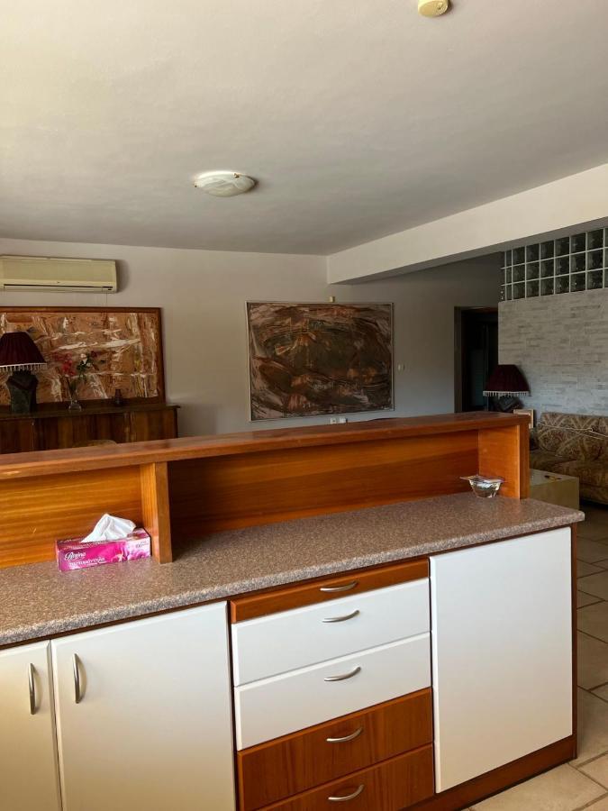 The Twin Pines Home Kounoupidhiana Ngoại thất bức ảnh